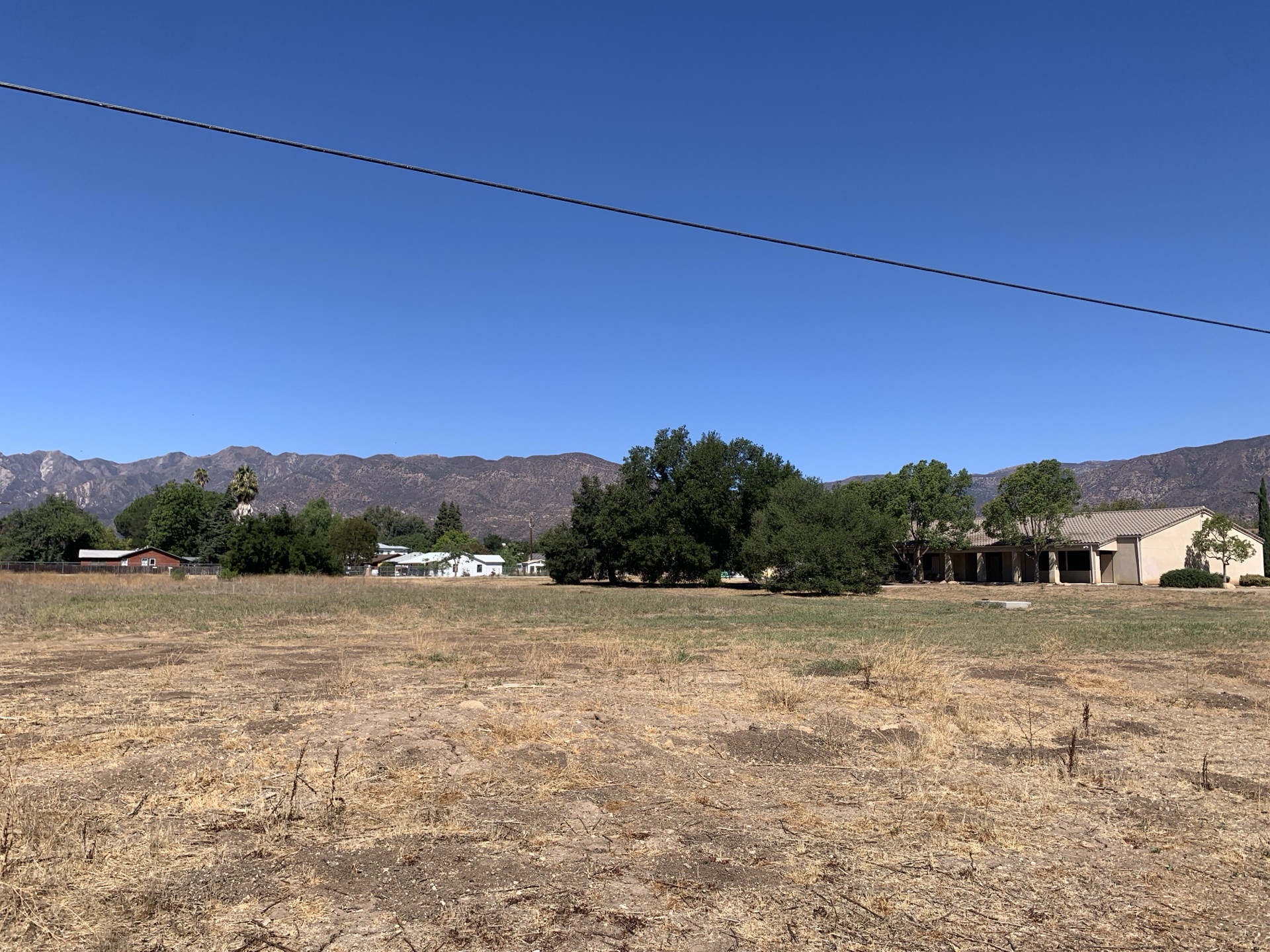 A Meiners Oaks street - the kind of lived-in Ojai neighborhood thirty-year sellers are leaving.